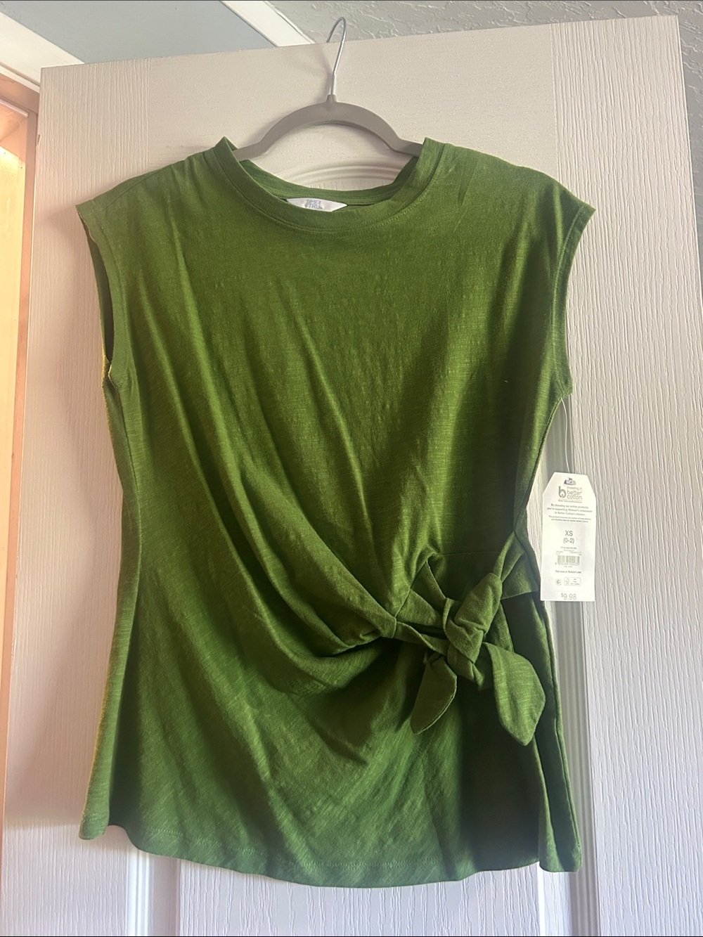 Time and Tru Olive Green Sleeveless Tie-Front Tank Top